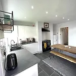 Great Located Victorian House With Amenities בית נופש *