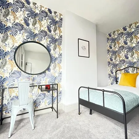 Great Located Victorian House With Amenities Ferienhaus