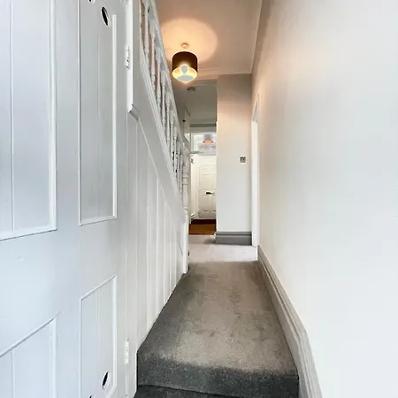 Ferienhaus Great Located Victorian House With Amenities