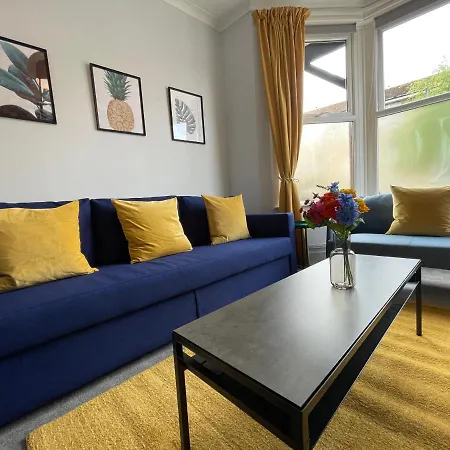 Ferienhaus Great Located Victorian House With Amenities *