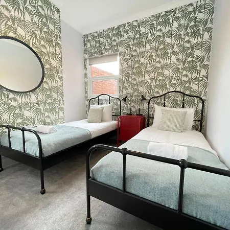 Hébergement de vacances Great Located Victorian House With Amenities