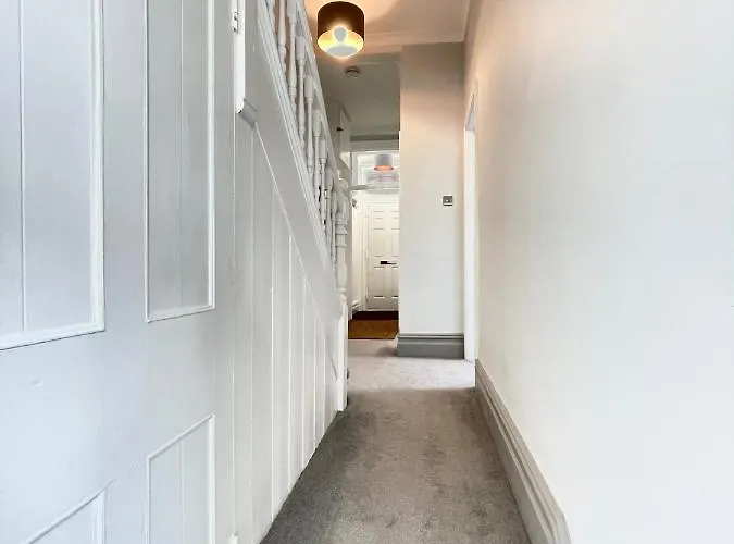 בית נופש Great Located Victorian House With Amenities